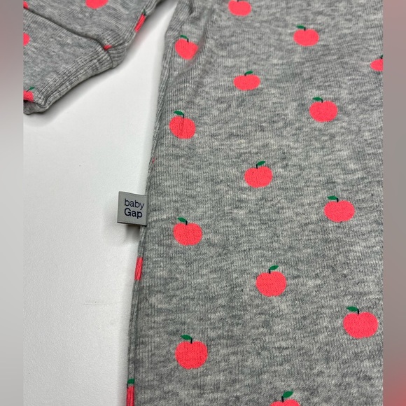 Baby Gap Apple Ruffled Onesie 0-3mth NWT - Picture 6 of 7